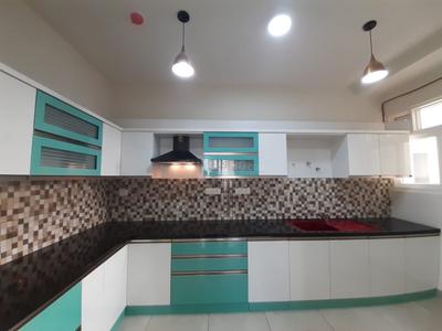 Kitchen Image of 1195 Sq.ft 2 BHK Apartment / Flat for sale in Prestige Lakeside Habitat, Gunjur Village Bengaluru for Rs. 17000000