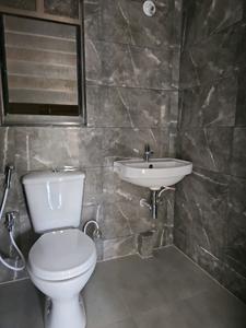 Common Bathroom Image of 900 Sq.ft 2 BHK Apartment / Flat for sale in Legacy Aura, Rahatani Pune for Rs. 8500000