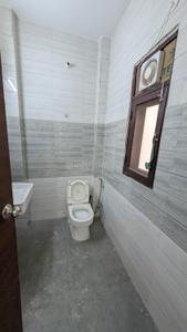 Bathroom Image of 1200 Sq.ft 2 BHK Builder Floor for rent in Sector 52 Gurgaon for Rs. 25000