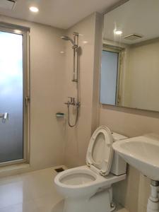 Common Bathroom Image of 632 Sq.ft 1 BHK Apartment / Flat for sale in Hiranandani Fortuna B, Hiranandani Estate Thane for Rs. 10500000