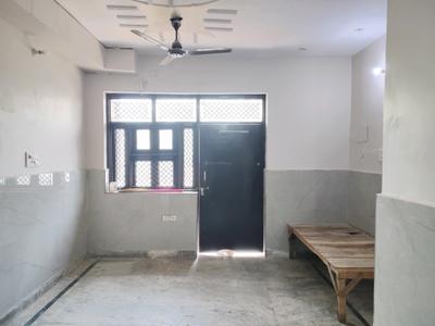 Living Room Image of 700 Sq.ft 1 BHK Builder Floor for rent in Delta I Greater Noida for Rs. 18000