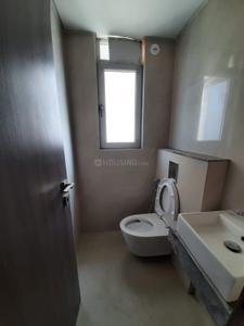 Bathroom Image of 1286 Sq.ft 3 BHK Apartment / Flat for sale in Sheth Beaumonte Tower C, Sion Mumbai for Rs. 67500000