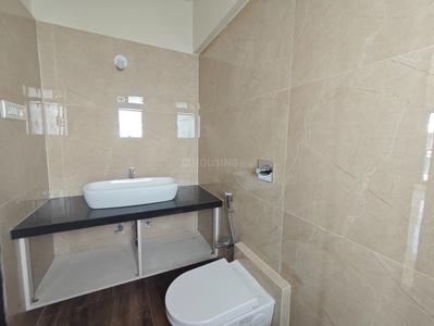 Bathroom Image of 1250 Sq.ft 3 BHK Apartment / Flat for rent in Vile Parle West Mumbai for Rs. 160000