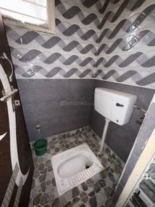 Bathroom Image of 1050 Sq.ft 2 BHK Apartment / Flat for sale in Cooperative Archana Apartment, Paschim Vihar New Delhi for Rs. 10000000
