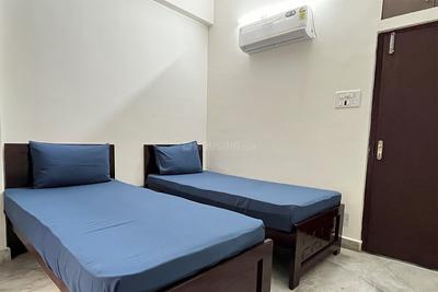 Bedroom Image of HelloWorld Zeenat in Kukatpally, Hyderabad
