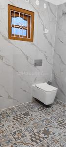 Bathroom Image of 2000 Sq.ft 3 BHK Apartment / Flat for rent in Rajbansi Nagar Patna for Rs. 30000