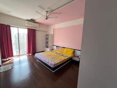 Bedroom Image of 1800 Sq.ft 3 BHK Apartment / Flat for sale in Orchid Heaven, Shela Ahmedabad for Rs. 12500000