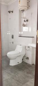 Bathroom Image of 1700 Sq.ft 3 BHK Builder Floor for rent in Sector 47 Gurgaon for Rs. 55000