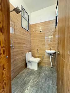 Bathroom Image of 970 Sq.ft 2 BHK Apartment / Flat for sale in Ambattur Chennai for Rs. 6000000