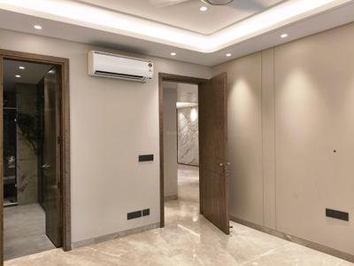 Bedroom Image of 4518 Sq.ft 4.5 BHK Builder Floor for sale in Greenwood City Floors, Sector 45 Gurgaon for Rs. 75000000