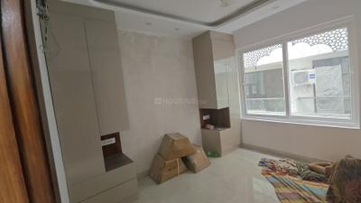 Bedroom Image of 1250 Sq.ft 3 BHK Apartment / Flat for sale in Sultanpur New Delhi for Rs. 9600000
