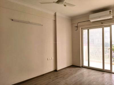 Bedroom Image of 1260 Sq.ft 2 BHK Apartment / Flat for sale in DLF Silver Oaks, DLF Phase 1 Gurgaon for Rs. 26500000