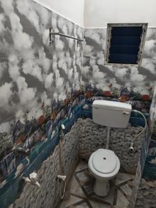 Bathroom Image of 400 Sq.ft 1 RK Studio for rent in New Town Kolkata for Rs. 7500