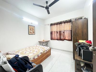 Bedroom Image of 1953 Sq.ft 3 BHK Apartment / Flat for sale in Vadsar Gandhinagar for Rs. 7000000