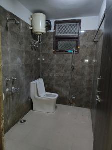 Bathroom Image of 800 Sq.ft 1 BHK Independent House for rent in Munirka New Delhi for Rs. 22000