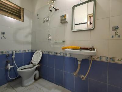 Bathroom Image of 950 Sq.ft 2 BHK Apartment / Flat for sale in Akota Vadodara for Rs. 2600000