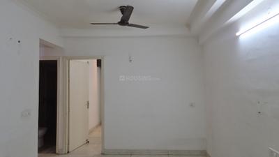 Living Room Image of 844 Sq.ft 3 BHK Apartment / Flat for rent in Gaurs Siddhartham, Siddharth Vihar Ghaziabad for Rs. 27000