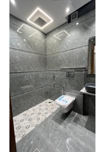 Bathroom Image of 2700 Sq.ft 4.5 BHK Builder Floor for sale in Paramount Luxury Floors Sushant Lok 3 B Block, Sector 57 Gurgaon for Rs. 42500000