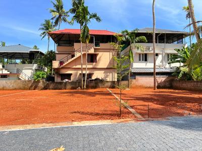 Image of 2175 Sq.ft Residential Plot / Land for sale in Vyttila, Kochi for Rs. 6750000