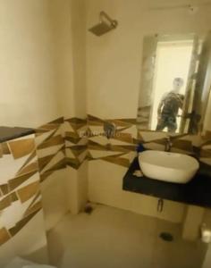 Image of 800 Sq.ft 3 BHK Villa for sale in Gaur Yamuna City, Yeida, Greater Noida for Rs. 14000000