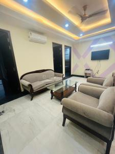 Hall Image of 2700 Sq.ft 4 BHK Builder Floor for rent in Sector 46 Gurgaon for Rs. 100000