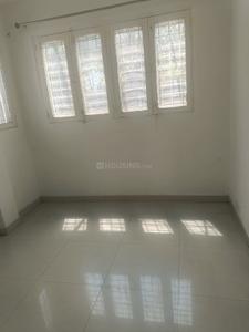 Bedroom Image of 1250 Sq.ft 2 BHK Apartment / Flat for sale in Kallol Apartments, Patparganj New Delhi for Rs. 20500000