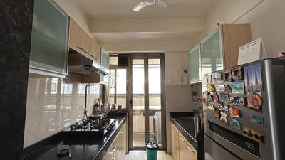 Kitchen Image of 950 Sq.ft 2 BHK Apartment / Flat for sale in Andheri West Mumbai for Rs. 27000000