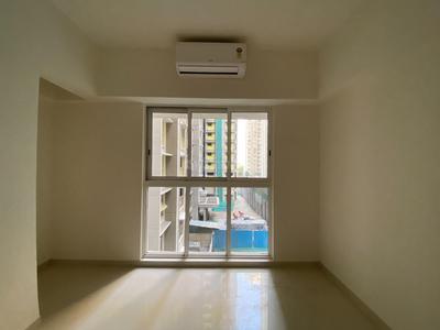 Bedroom Image of 800 Sq.ft 2 BHK Apartment / Flat for sale in Lodha Amara, Kolshet Thane for Rs. 10200000