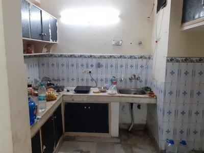 Kitchen Image of 800 Sq.ft 2 BHK Builder Floor for rent in Masjid Moth Village New Delhi for Rs. 25000