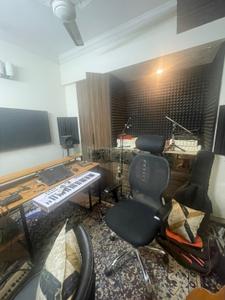 Image of 1050 Sq.ft 2.5 BHK Apartment / Flat for rent in Raheja Acropolis, Chembur, Mumbai for Rs. 100000
