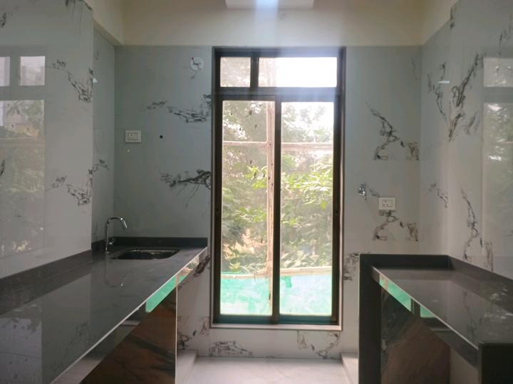 Rai Tulip Main Image 1