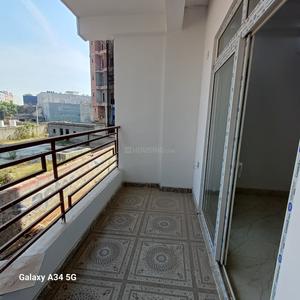 Balcony Image of 1350 Sq.ft 3 BHK Builder Floor for sale in Avenue 1, Sector 73 Noida for Rs. 5500000
