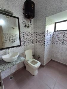 Image of 1100 Sq.ft 2 BHK Apartment / Flat for sale in Vikaspuri, New Delhi for Rs. 12500000