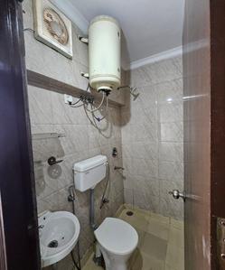Bathroom Image of Kapoor&#x27;s PG in Kailash Colony, New Delhi