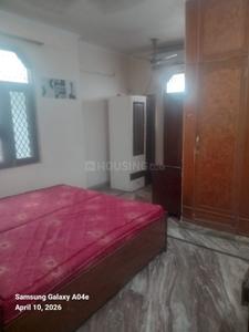 Bedroom Image of 800 Sq.ft 2 BHK Builder Floor for rent in Janakpuri New Delhi for Rs. 24000