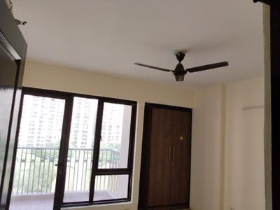 Bedroom Image of 1758 Sq.ft 3 BHK Apartment / Flat for rent in Logix Blossom County, Sector 137 Noida for Rs. 43000