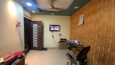 Living Room Image of 590 Sq.ft 1 BHK Apartment / Flat for rent in Kalwa Thane for Rs. 16000