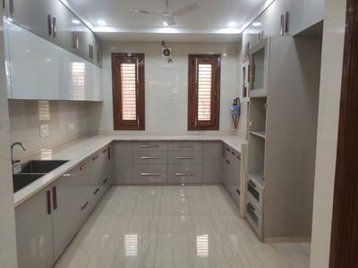 Kitchen Image of 2476 Sq.ft 4 BHK Builder Floor for rent in Shakti Nagar New Delhi for Rs. 86000