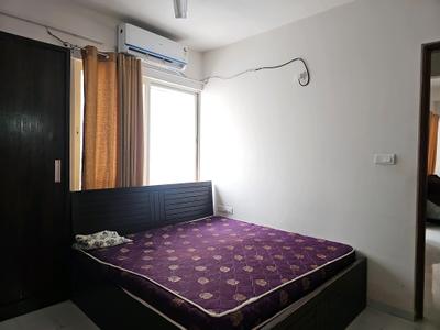 Bedroom Image of 950 Sq.ft 2 BHK Apartment / Flat for rent in VTP Purvanchal, Kesnand Pune for Rs. 24000