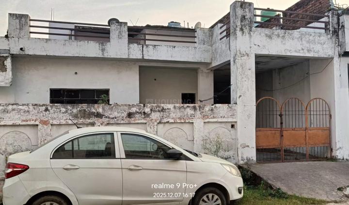 Jankipuram Extension Main Image 1