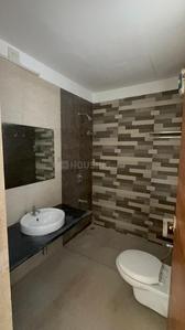 Bathroom Image of 5470 Sq.ft 5 BHK Apartment / Flat for sale in Iscon Platinum, Bopal Ahmedabad for Rs. 38000000