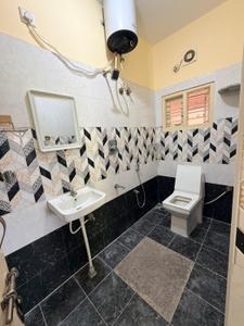 Bathroom Image of 1200 Sq.ft 2 BHK Builder Floor for rent in Kasavanahalli Bengaluru for Rs. 32000