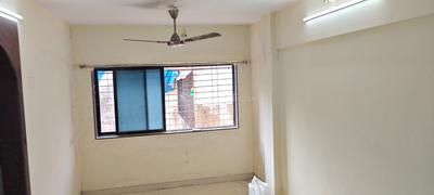 Hall Image of 450 Sq.ft 1 BHK Apartment / Flat for rent in Dahisar East Mumbai for Rs. 24000
