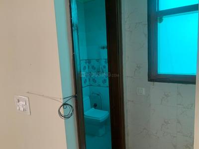 Image of 1865 Sq.ft 3 BHK Builder Floor for rent in Sector 40, Noida for Rs. 40000