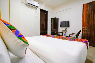 Bedroom Image of Yash PG in Balewadi, Pune