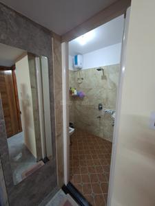 Bathroom Image of 1200 Sq.ft 2 BHK Builder Floor for rent in Agrahara Layout Bengaluru for Rs. 28000