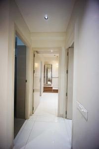 Image of 1280 Sq.ft 2 BHK Apartment / Flat for sale in Adani Atrius, Jagatpur, Ahmedabad for Rs. 8500000