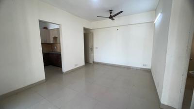 Living Room Image of 980 Sq.ft 2 BHK Apartment / Flat for rent in Jaypee Kosmos, Sector 134 Noida for Rs. 24000