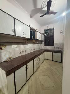 Kitchen Image of 950 Sq.ft 2 BHK Builder Floor for rent in Sector 46 Gurgaon for Rs. 28000