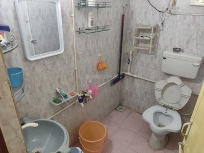 Bathroom Image of 900 Sq.ft 2 BHK Apartment / Flat for sale in Fatehgunj Vadodara for Rs. 4500000